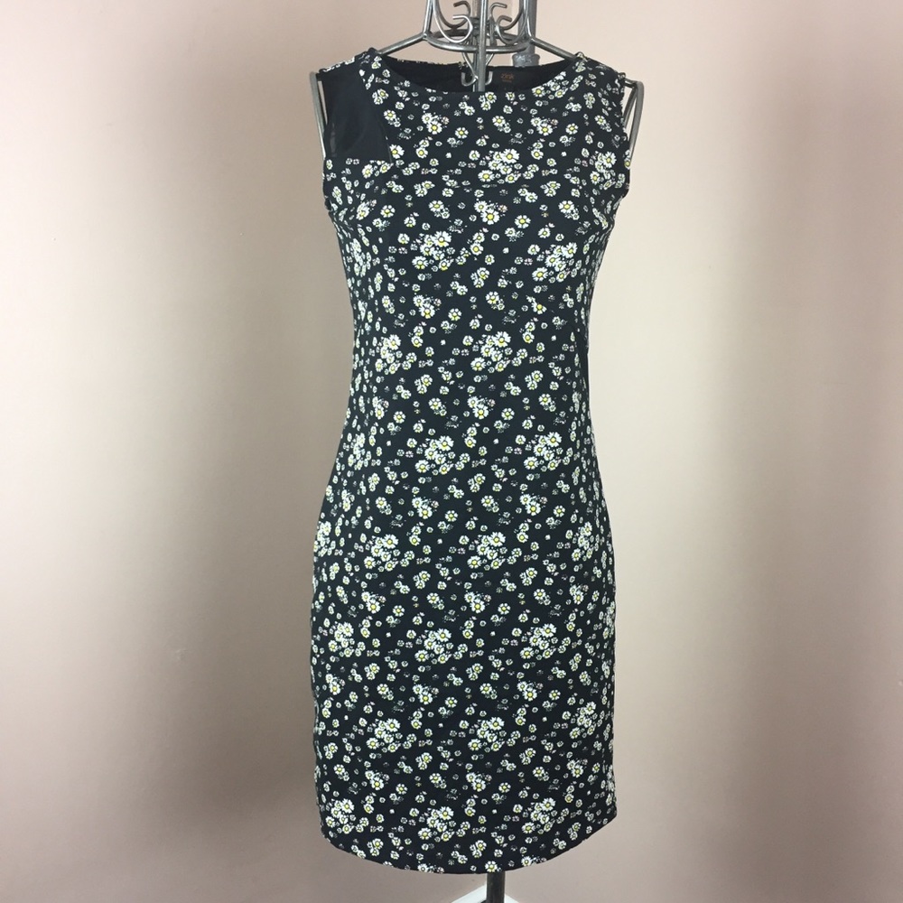 Zink london black with daisies print dress